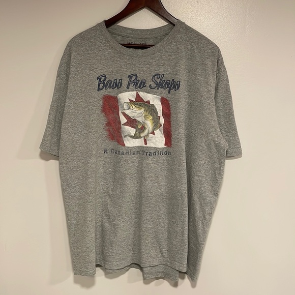Bass Pro Shops Canada T Shirt - Picture 1 of 4